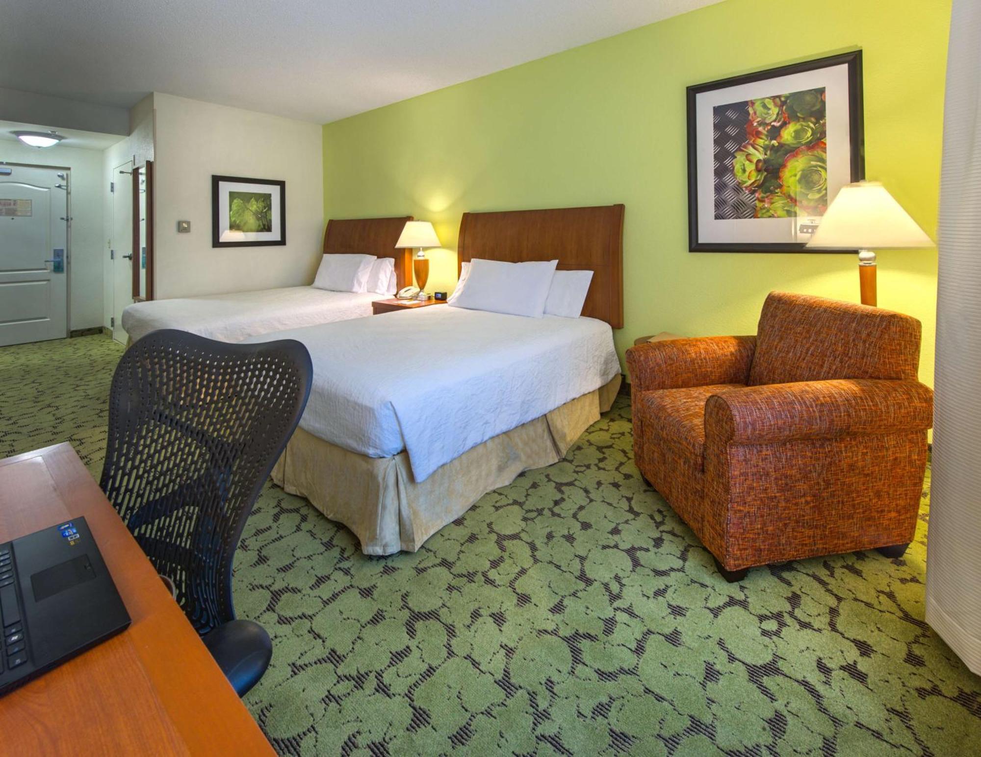 Hilton Garden Inn Tallahassee Central Exterior photo