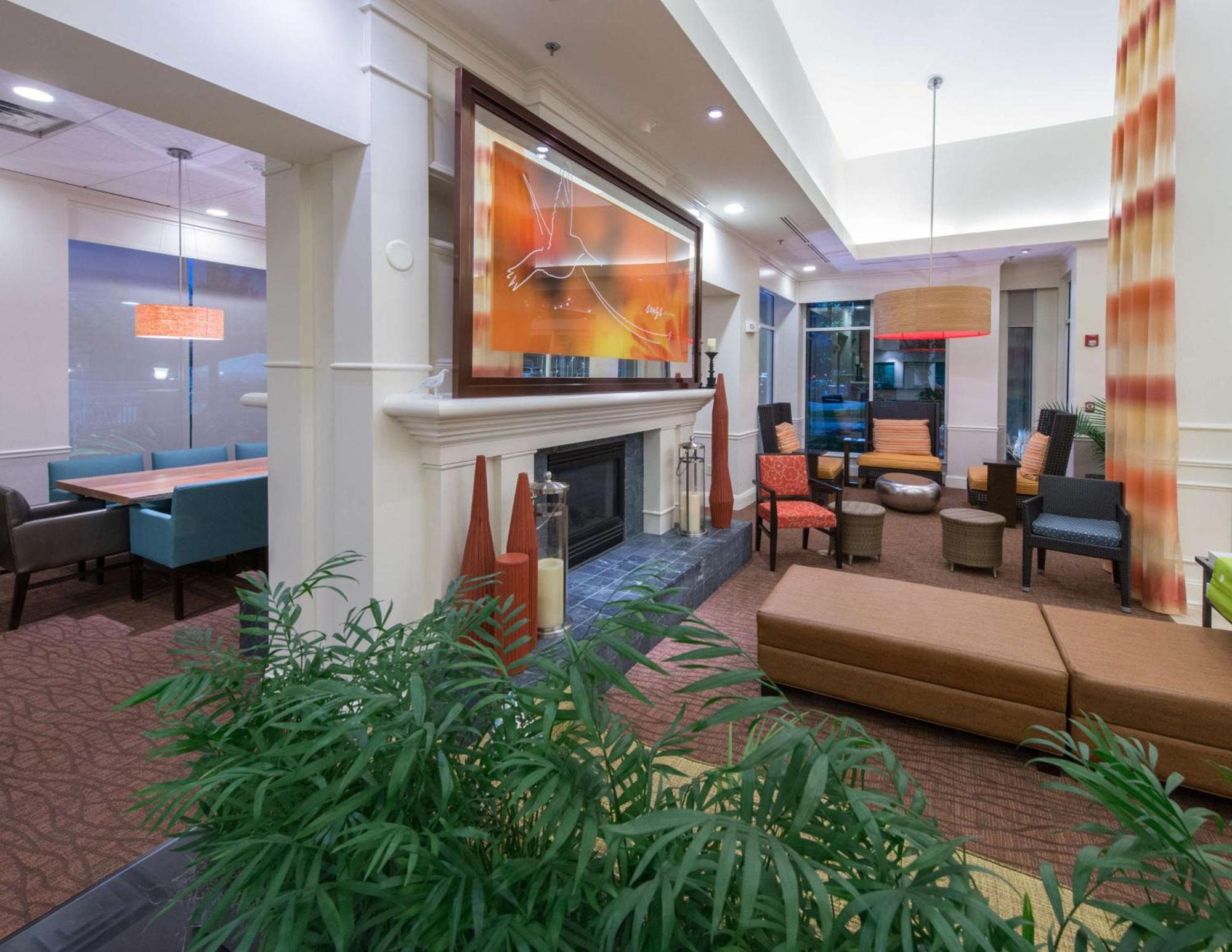 Hilton Garden Inn Tallahassee Central Exterior photo