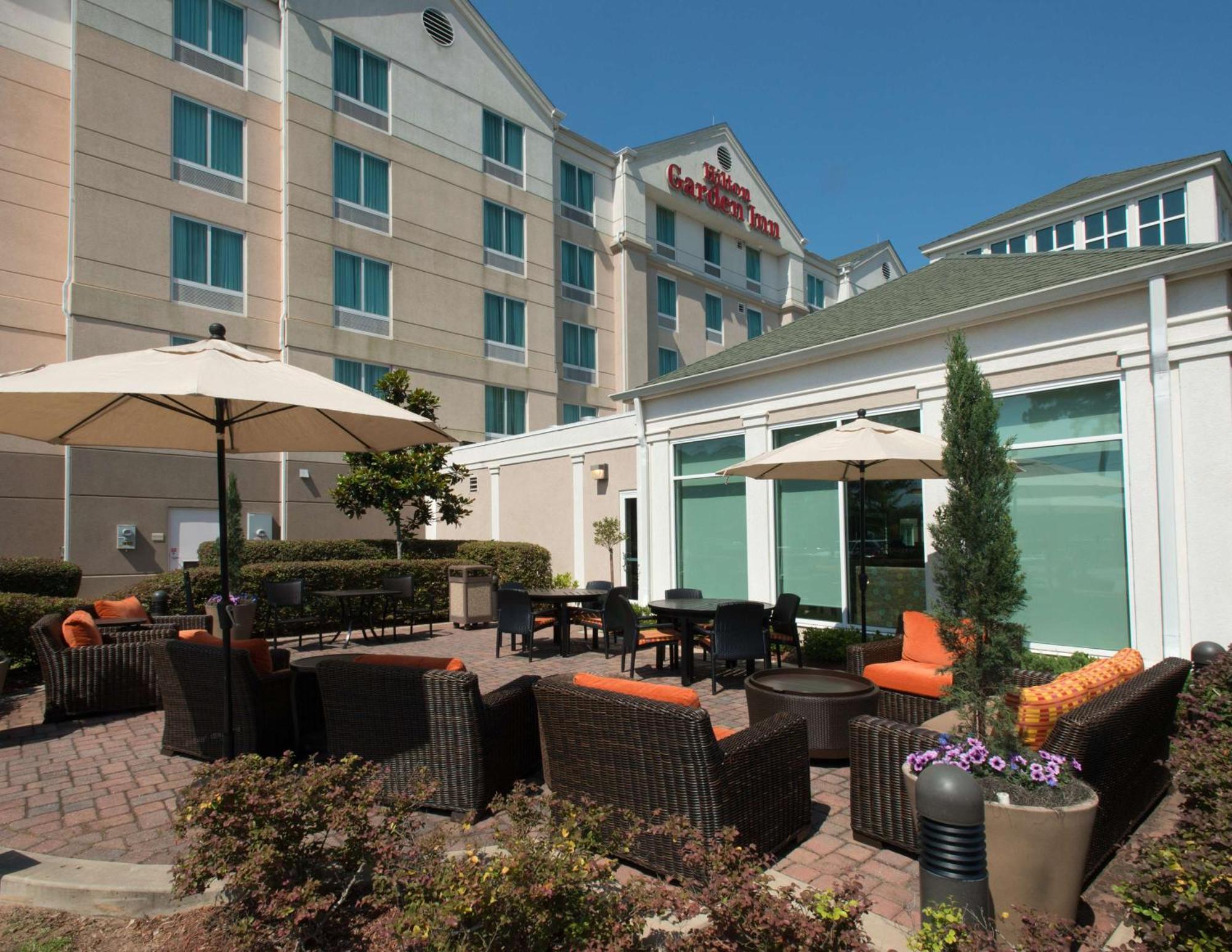 Hilton Garden Inn Tallahassee Central Exterior photo
